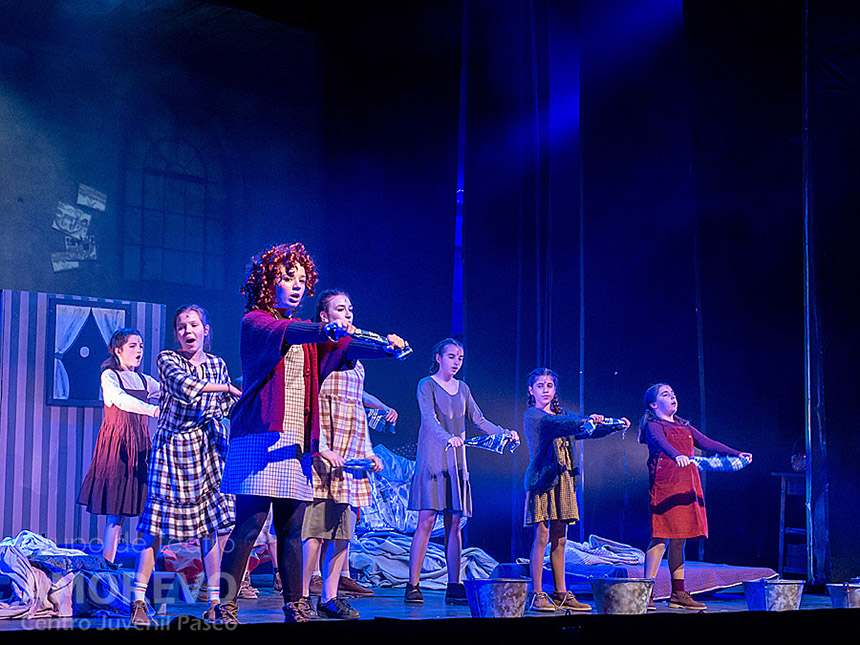 %_tempFileNameAnnie_Broadway%20(5)%